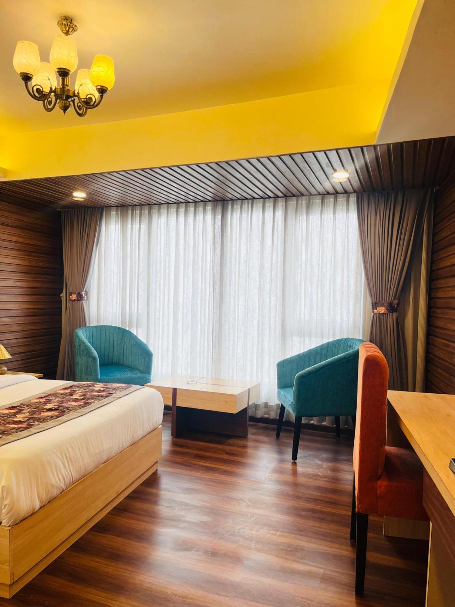 Hotel Broadway Boutique Mall Road Darjeeling - A Luxury Collection - Best Seller Eksteriør billede