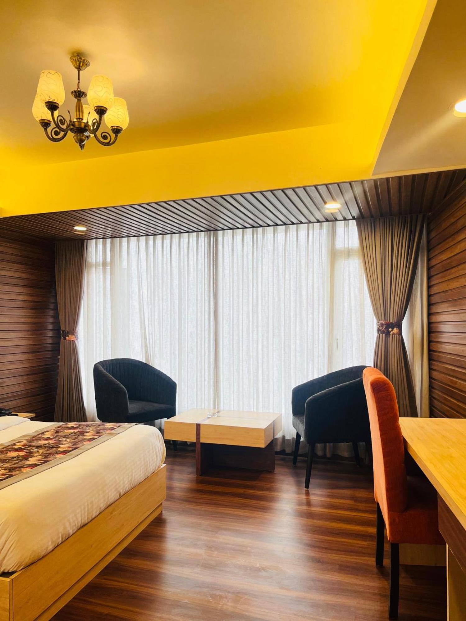 Hotel Broadway Boutique Mall Road Darjeeling - A Luxury Collection - Best Seller Eksteriør billede